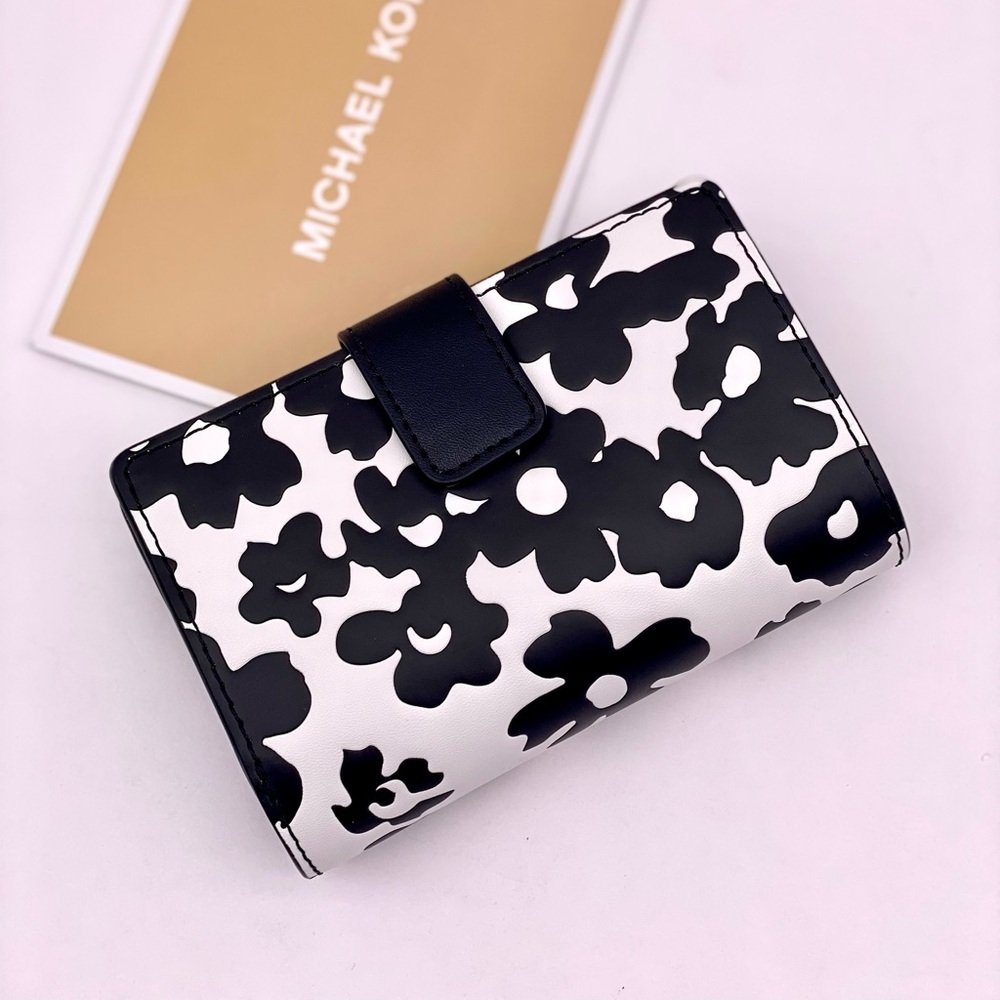 Michael Kors Jet Set Medium Floral Print Bi-Fold Wallet - Picture 7 of 12